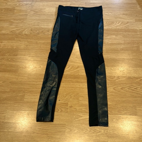 Fancy Black Leggings - Picture 1 of 6